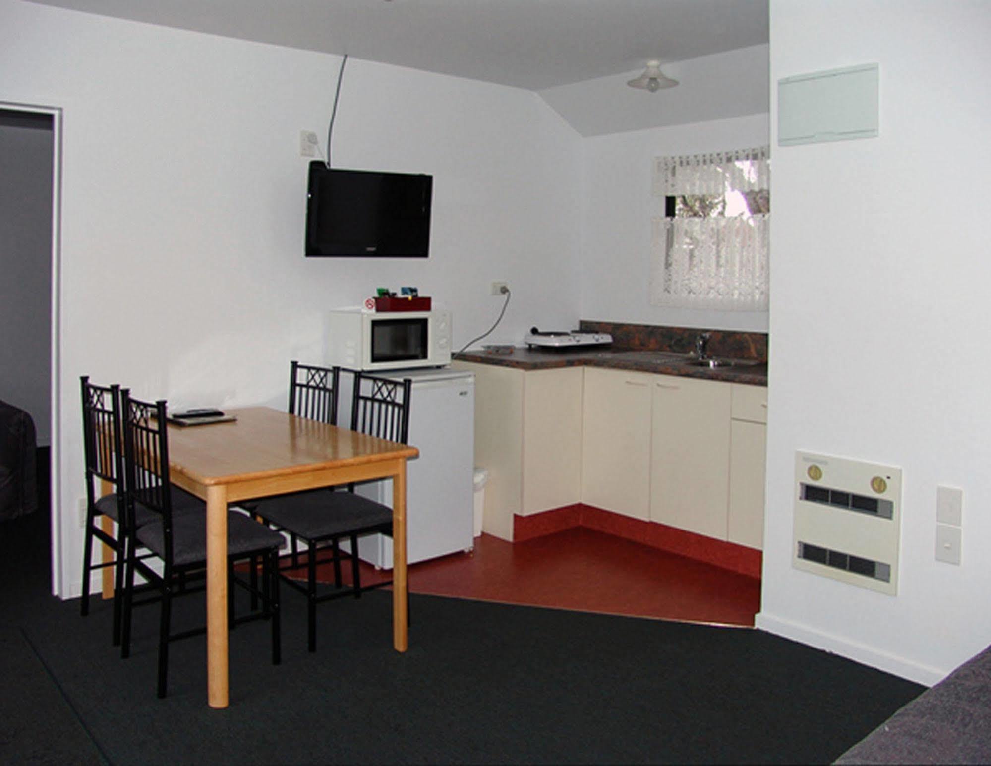 Lake Brunner Country Motel & Holiday Park Moana Εξωτερικό φωτογραφία